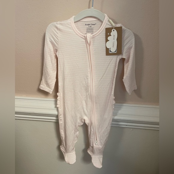 Angel Dear Pajamas Nwt Angel Dear 2way Zipper Ruffle Back Footie